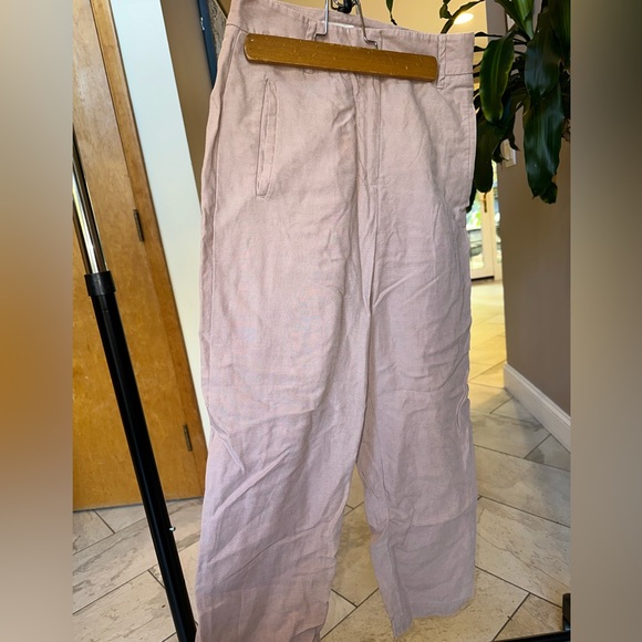Aritzia Linen Pants in Blush - Picture 2 of 4